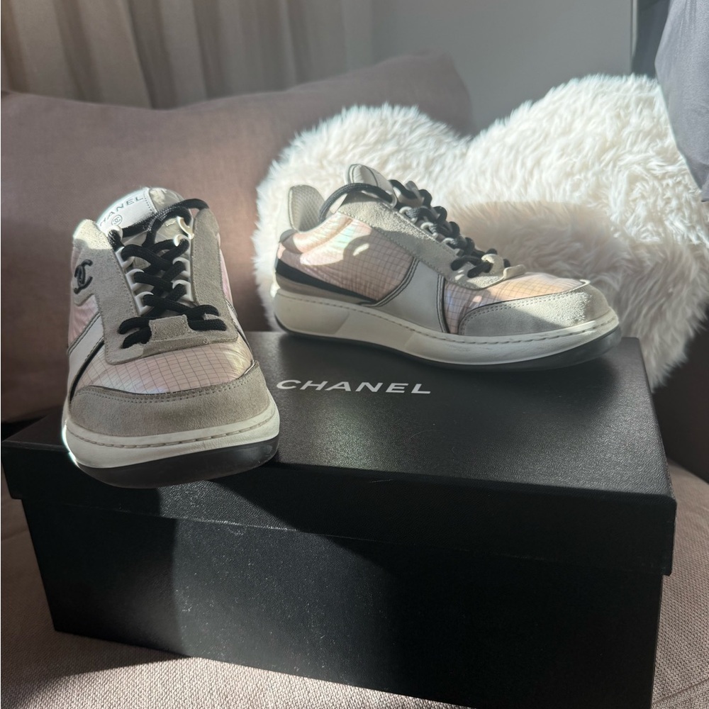 CHANEL CC Suede & Calfskin Sneakers,Size 38.5 (Fits US 8.5/EU 39)Pink/Grey/White - Picture 6 of 15